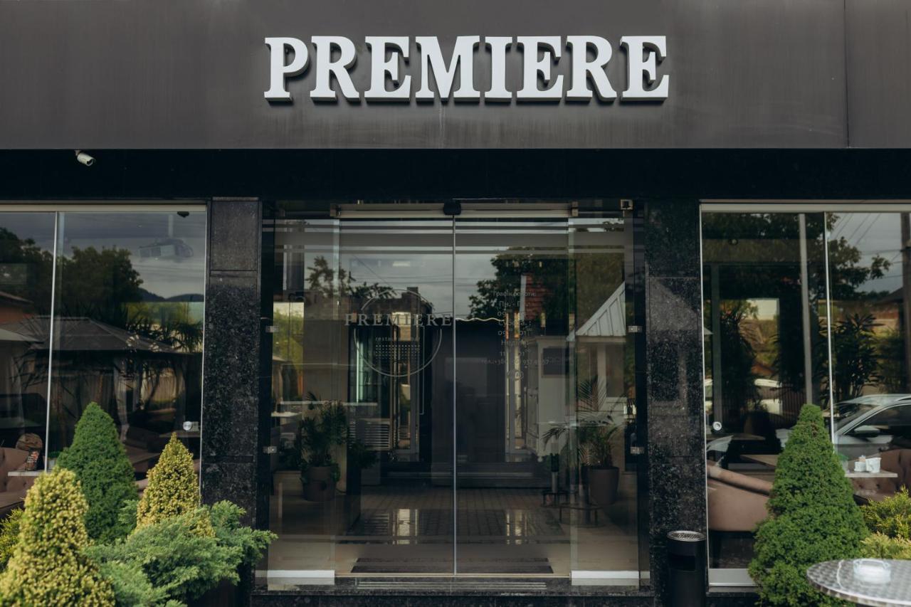 Premiere Hotel Khust Exterior foto