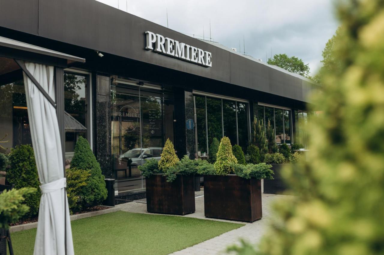 Premiere Hotel Khust Exterior foto